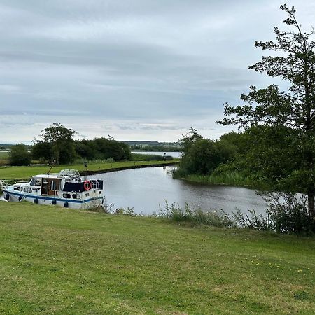 Home Near The River Shannon Rooskey Eksteriør bilde